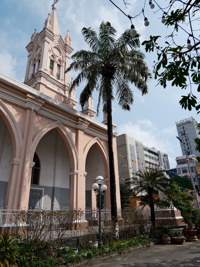 🎀【峴港粉紅教堂．浪漫地標】💒🇻🇳