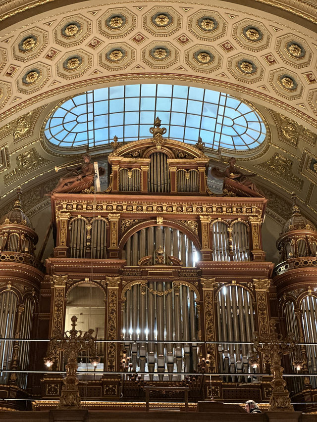 A King’s Sanctuary: St. Stephen’s Hand And Hungary Soul