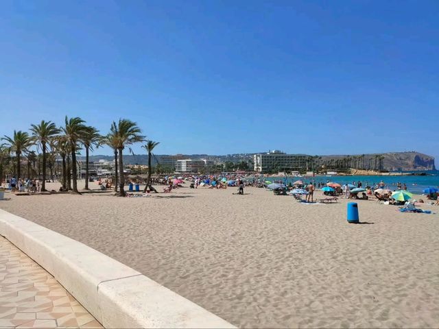 Sun, Sand, and Full-On Holiday Vibes