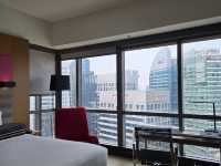 Aloft Kuala Lumpur Sentral: A Convenient & Value-Packed Stay! 🏨✨
