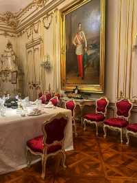 Hietzing, Vienna: Where Royal Elegance Meets Peaceful Living 👑