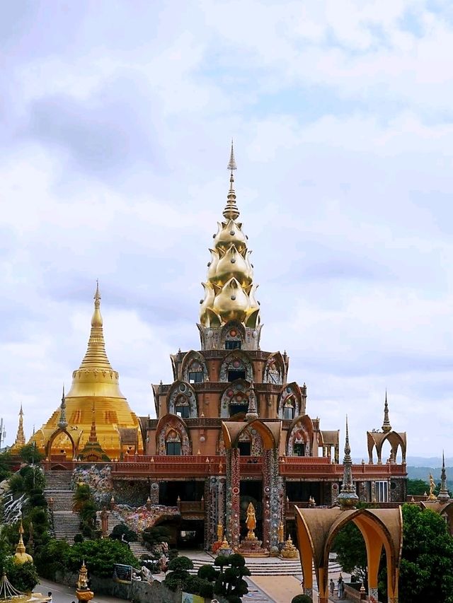 มาเยือนวัดพระธาตุผาซ่อนแก้ว แล้วหรือยัง
