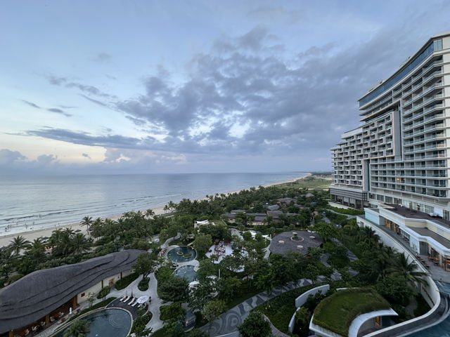 【超詳細入住報告】越南隱世度假天堂！New World Hoiana Beach Resort — 私人沙灘+海景房+無限活動，玩足幾日唔悶！