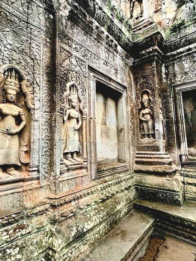 Sunrise Magic at Cambodia’s Ancient Wonder Sunrise Magic at Cambodia’s Ancient Wonder