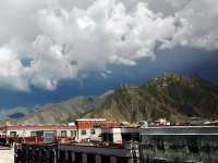 Let’s Go to Lhasa – The Soul of Tibet, Where Heaven Meets Earth!