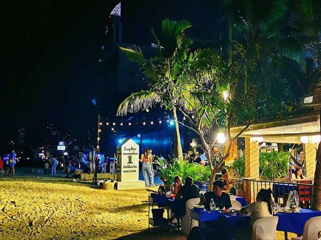Lung Sawai Seafood – Authentic Thai Flavors
