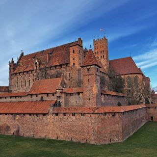 Malbork Castle – The Majestic Teutonic Fortress of Poland