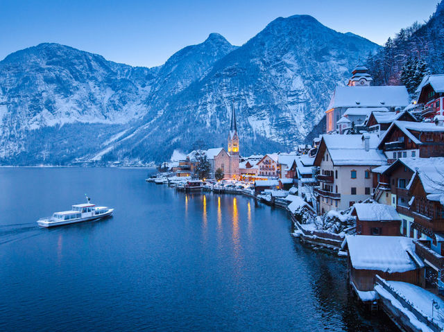 Hallstatt หมู่บ้านริมทะเลสาบที่ถูกถ่ายรูปมากที่สุด
