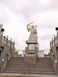 Discover Tangkak Temple Statue Storytime⛅