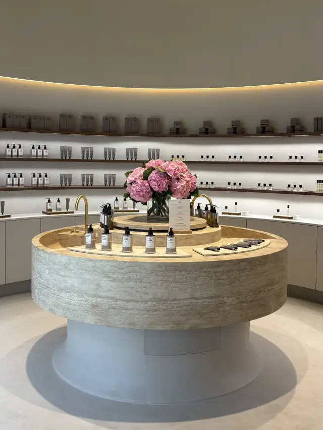 五感享受的香氛店「sisao」