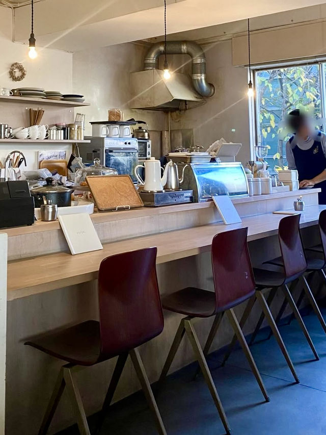 Hidden Café Gem in Shibuya: HOTORI Hidden Café Gem in Shibuya: HOTORI