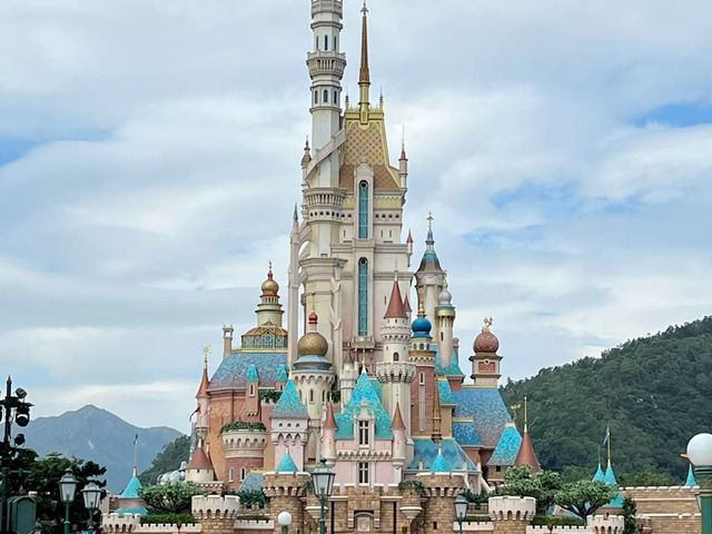 Where Magic Comes Alive: A Day in Hong Kong Disneyland”