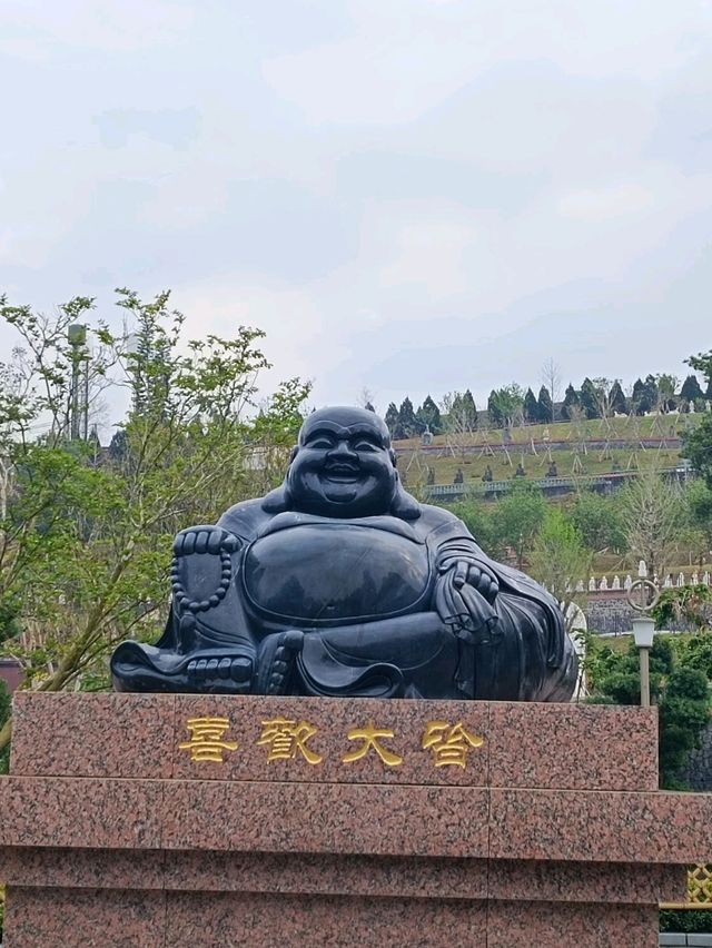 佛國淨土與落羽松秘境交織的南投中台禪寺