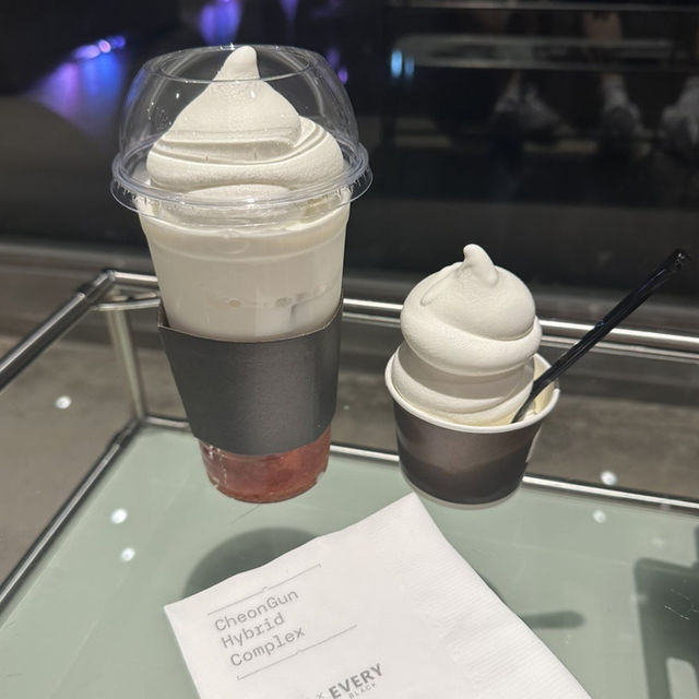 경주 보문단지에서 갤러리와 박물관이 합쳐진 카페 경주 보문단지에서 갤러리와 박물관이 합쳐진 카페