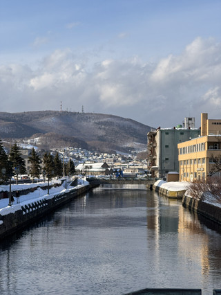 浪漫流動的銀色波光，小樽運河 (Otaru Canal)