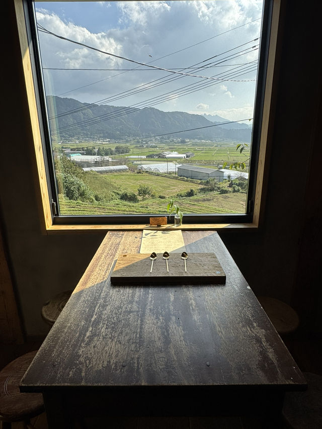 【熊本】阿蘇の高台から田園を見渡せるカフェ☕