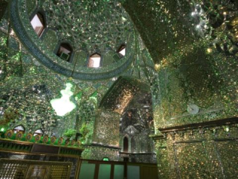 샤흐 체라그 – 빛, 헌신, 반영