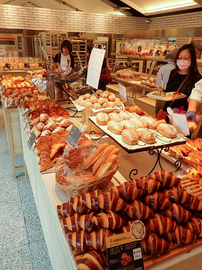 Cửa hàng bánh ngọt nổi tiếng thế giới "Wu Bao Chun Bakery Taipei Xinyi Flagship Store," tọa lạc tại quận Xinyi, thành phố Đài Bắc, đã chuyển địa điểm!