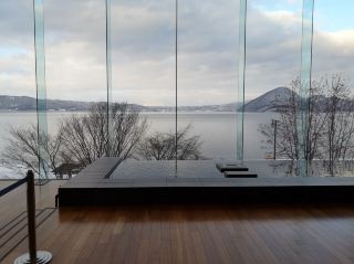 [Hokkaido · Lake Toya] Dancing with Mist and Ripples | The Lake View Toya Nonokaze Resort: A Leisurely Escape Where Every View is a Seascape Gallery.
