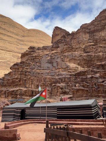 A red desert that feels like stepping onto Mars, Jordan Wadi Rum Jeep Tour 🇯🇴✨