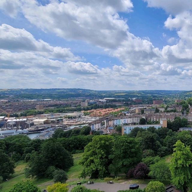 從高處俯瞰的魔幻Bristol⭐️Cabot Tower的壯麗全景🔆