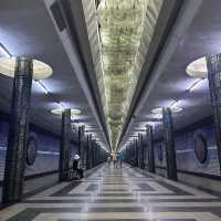 walk the city’s beautiful metro stations 