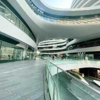 FUTURISTIC SHOPPING HAVEN