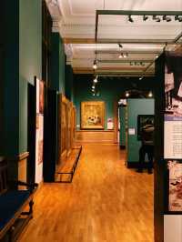 🎨🏛️ Glasgow’s Top Museums: Art, History & Media Magic!