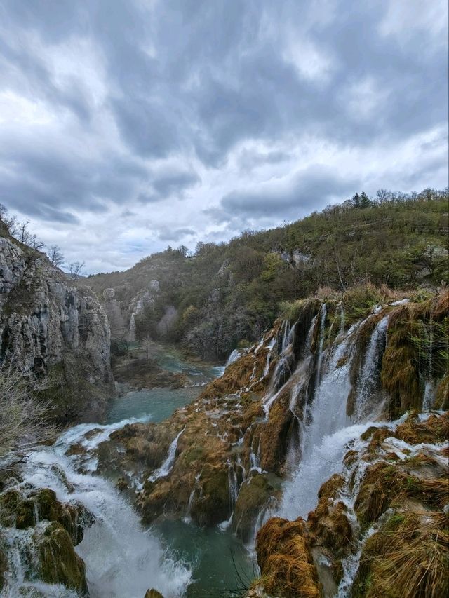 Plitvice Lakes National Park, Croatia’s most popular tourist attraction!🐾