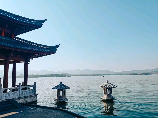 Hangzhou 10 Days Travel Guide - Walk around West Lake