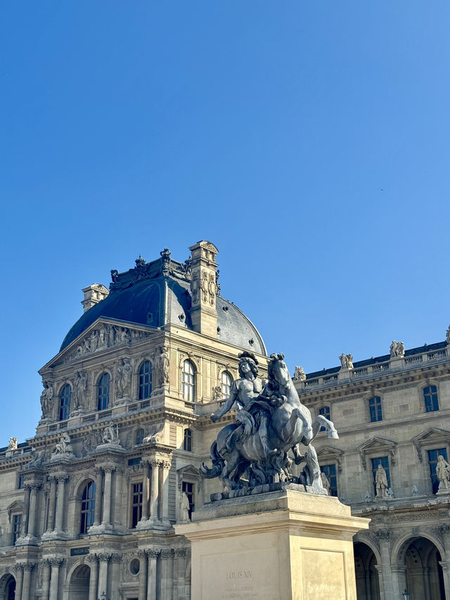 THE HEART OF ART | THE LOUVRE PARIS 