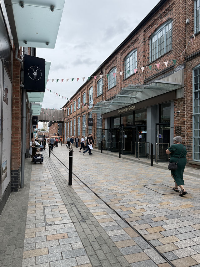 Glorious Gloucester, Step Back In Time In At This Iconic British City. 