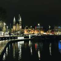 Amsterdam on a Budget: Canals, Culture & Cozy Corners