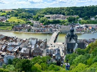 벨기에의 생동감 넘치는 색상: 자연 속의 하루