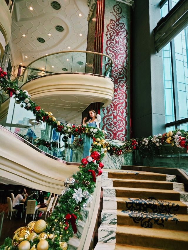 A Christmas miracle at The Reverie Saigon 🎄✨ A Christmas miracle at The Reverie Saigon 🎄✨