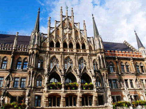 ✨ ミュンヘンの新市庁舎でゴシックの壮麗さを堪能 🏰 | Trip.com