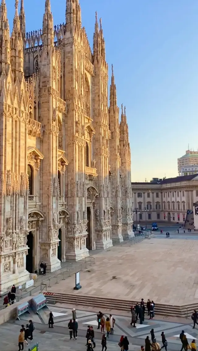 Milan and Venice: The Best of Italy