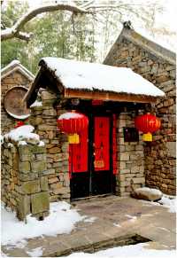 《雪後出遊竹泉村》