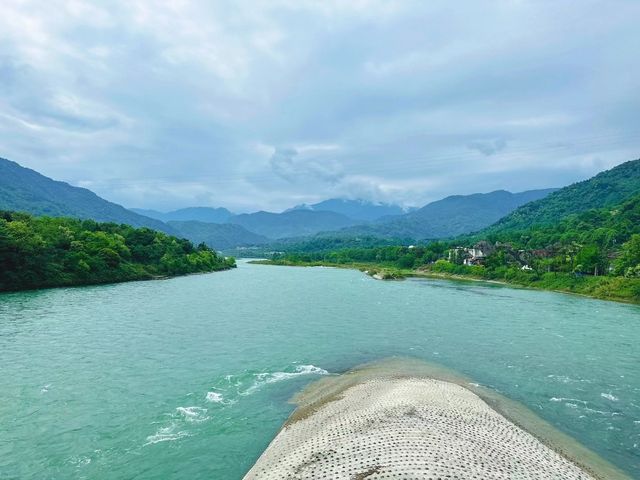 拜水都江堰，問道青城山，樂哉樂哉