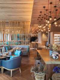 🌴✨ Pattaya Paradise: Renaissance Resort & Spa 🌅🏖️