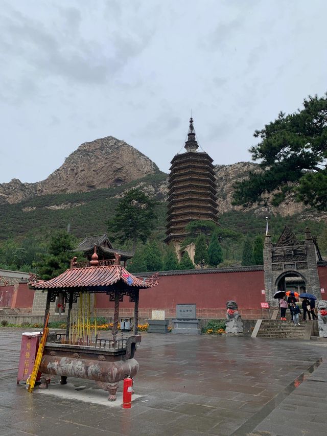 出差途中特意繞路去了山西，看看《齊天大聖孫悟空》中的其中一個取景地——覺山寺。