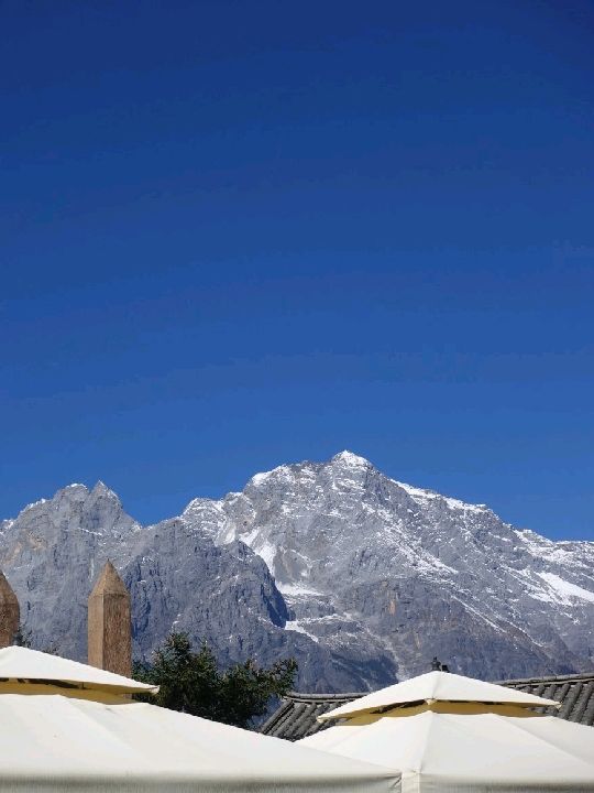 【冬季旅行】玉龍雪山：純淨天堂的冰雪奇遇，適合冬日遠離塵囂的仙境