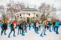 London Winter Exclusive Ice Rinks Are Open
