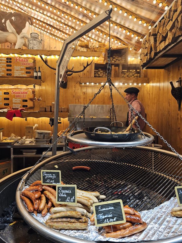 Experience the French Romance at the Tuileries Christmas Market in Paris