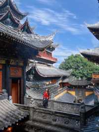 I Thought Hongya Cave Was Impressive! Until I Discovered This Ancient Temple