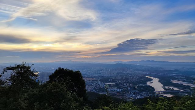 河源筆架山公園登高看日出，風景非常優美
