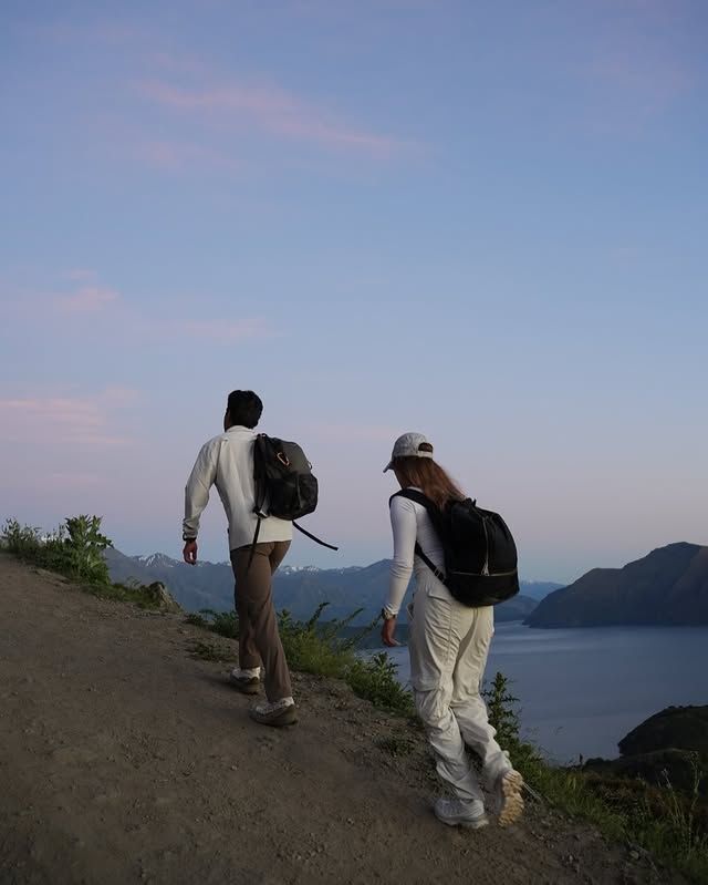 法默斯山峰步道 | 阿卡羅阿隱藏的秘境步道