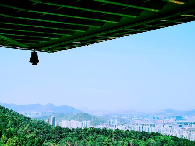 東來閣打卡！親身體驗賽博古風款的九層妖塔