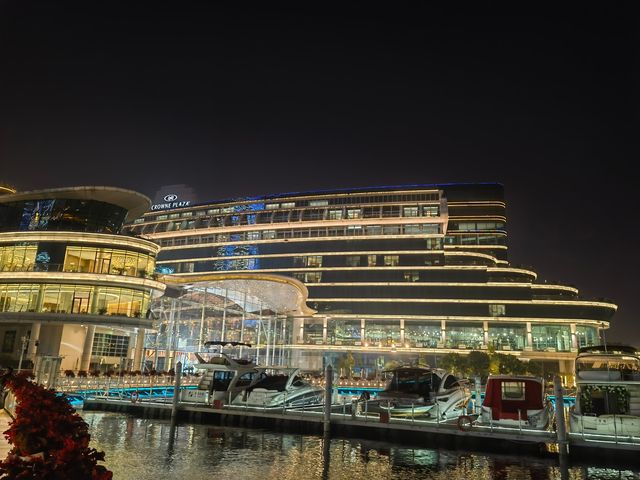 母親節金雞湖遊入住皇冠假日酒店
