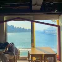 香港誠品書店深度遊｜邂逅海景與書香的文藝之旅